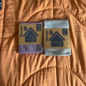 Norwex Window and EnviroCloth Set - Purple and Gray
